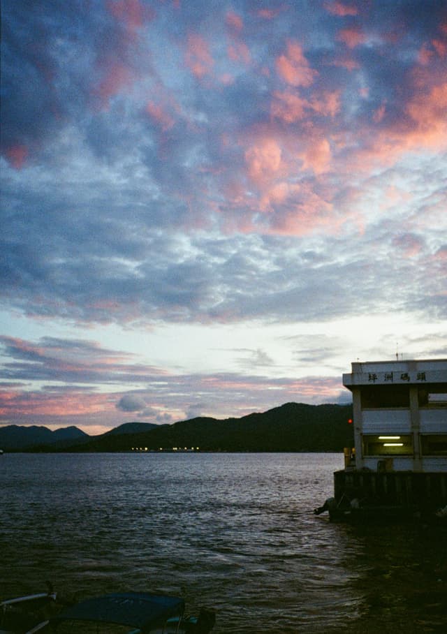 坪洲岛上的晚霞