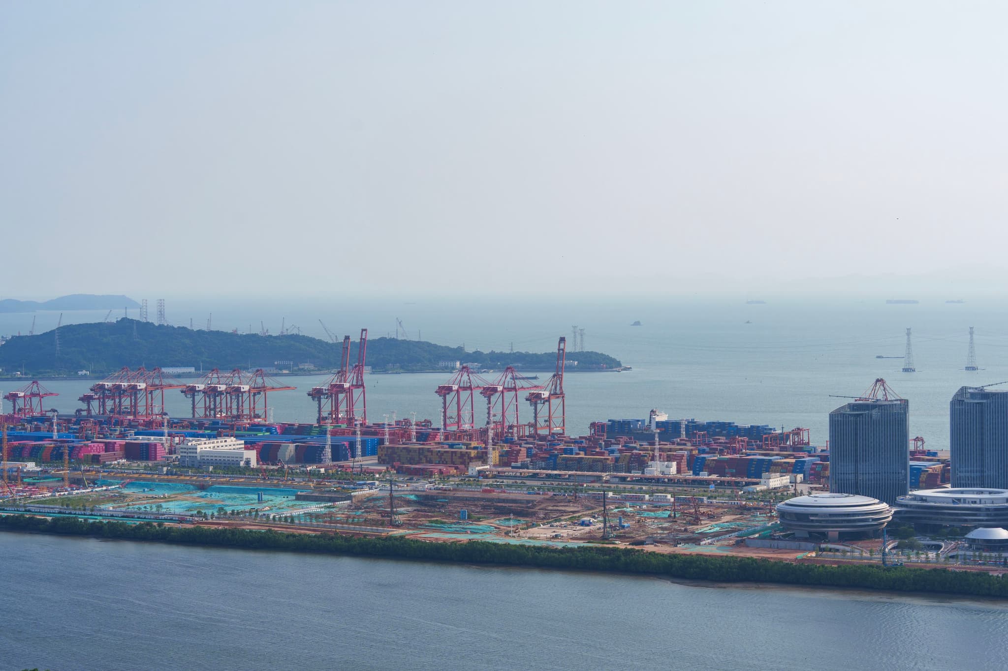 建设中的企鹅岛